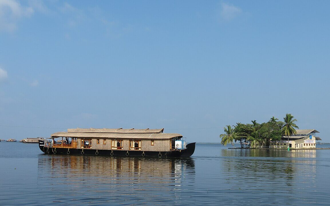 1153px-Alappuzha_loves_Wikimedia_IMG_7698