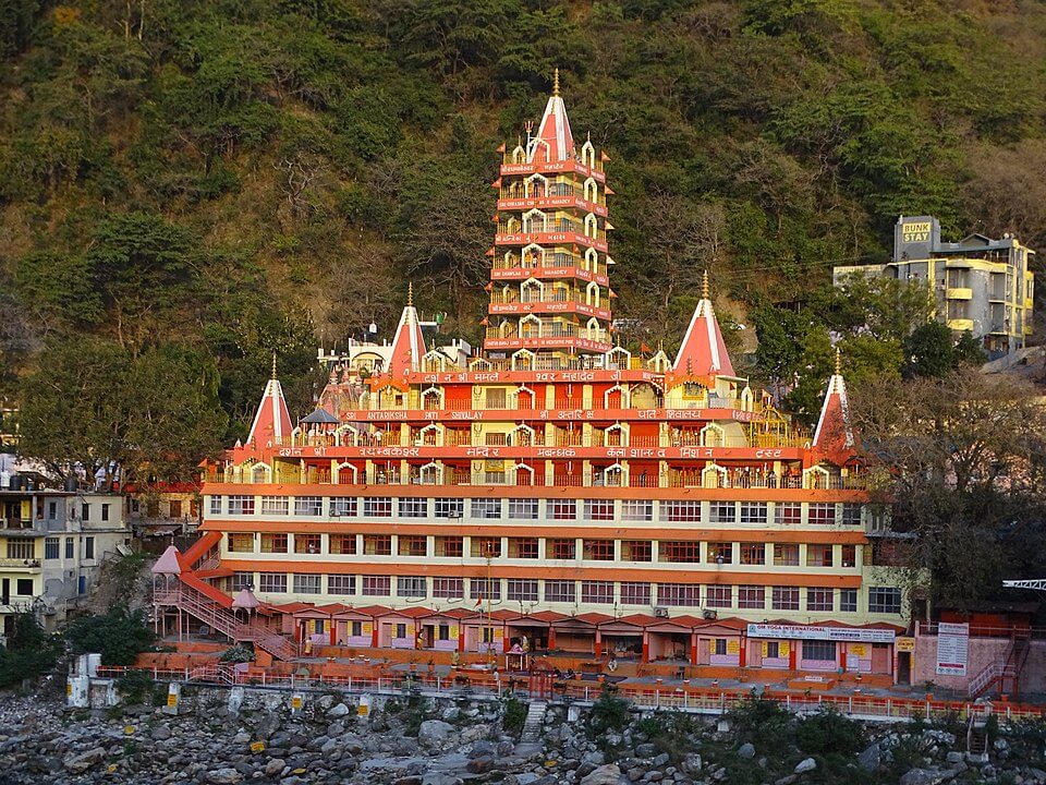 960px-Trayambakeshwar_Temple_VK