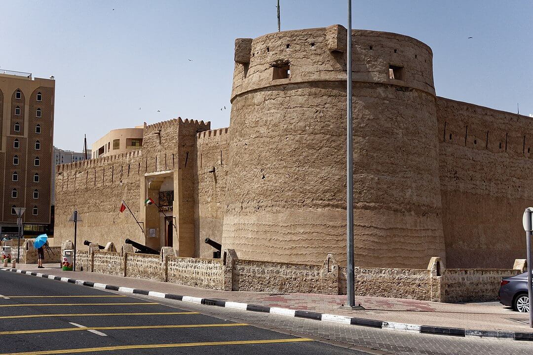 1080px-Dubai_Museum_and_Al_Fahidi_Fort