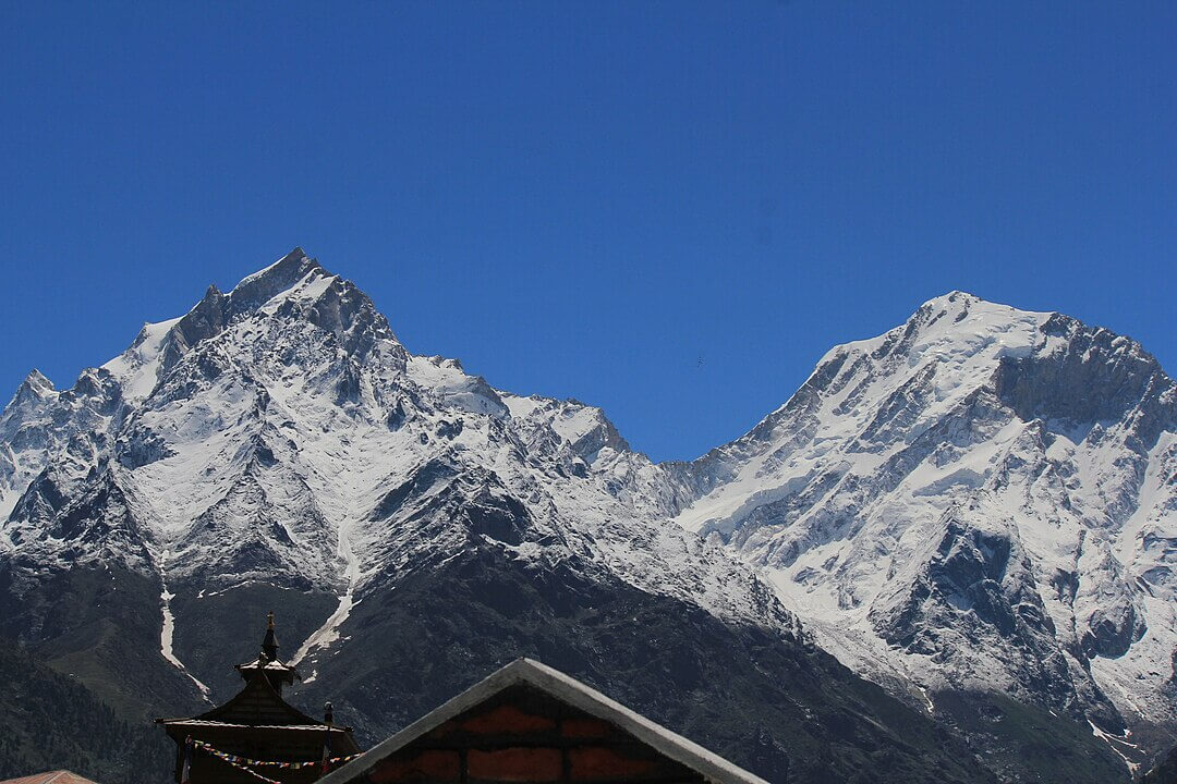 1080px-Kinnaur_kailash(6050m)_and_Jorkanden_(6473_m)_from_Kalpa_photographed_By_Sumita_Roy