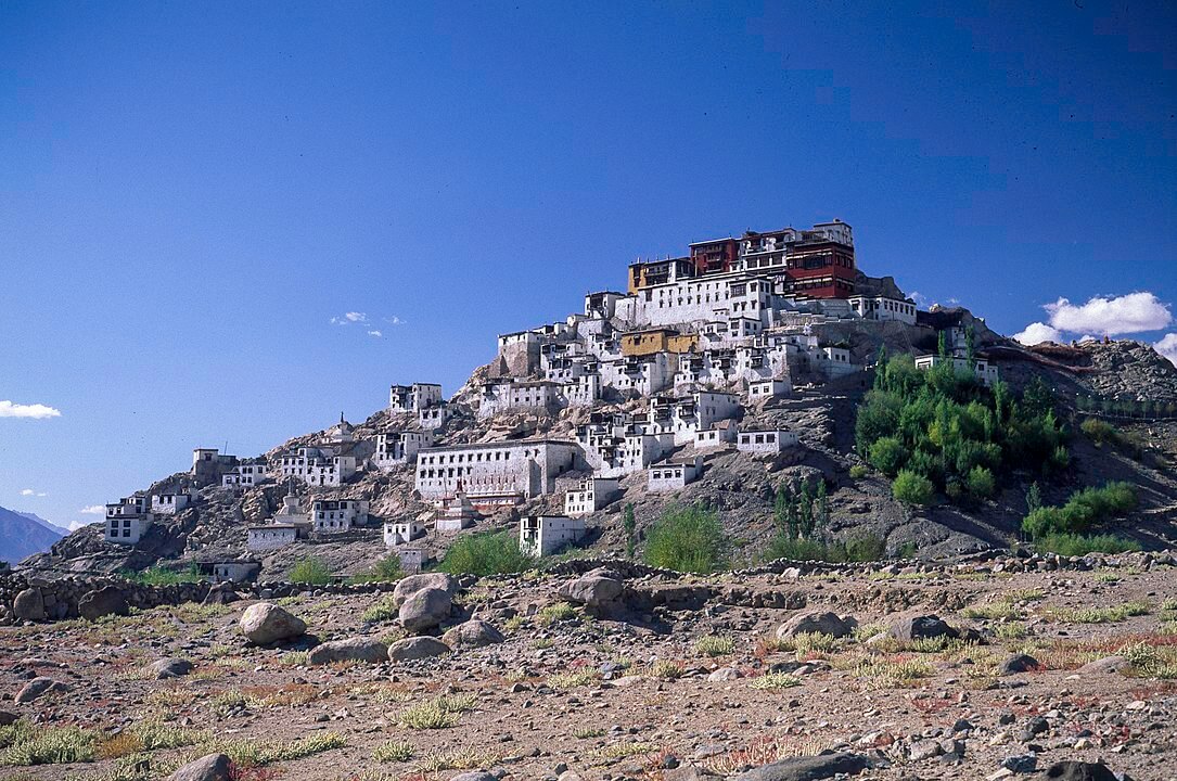 1085px-Ladakh_Monastery