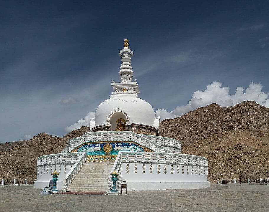 911px-Shanti_Stupa,_Leh,_20180814